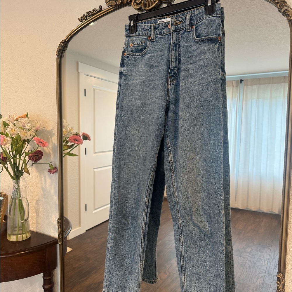 Zara Medium Wash Denim Jeans